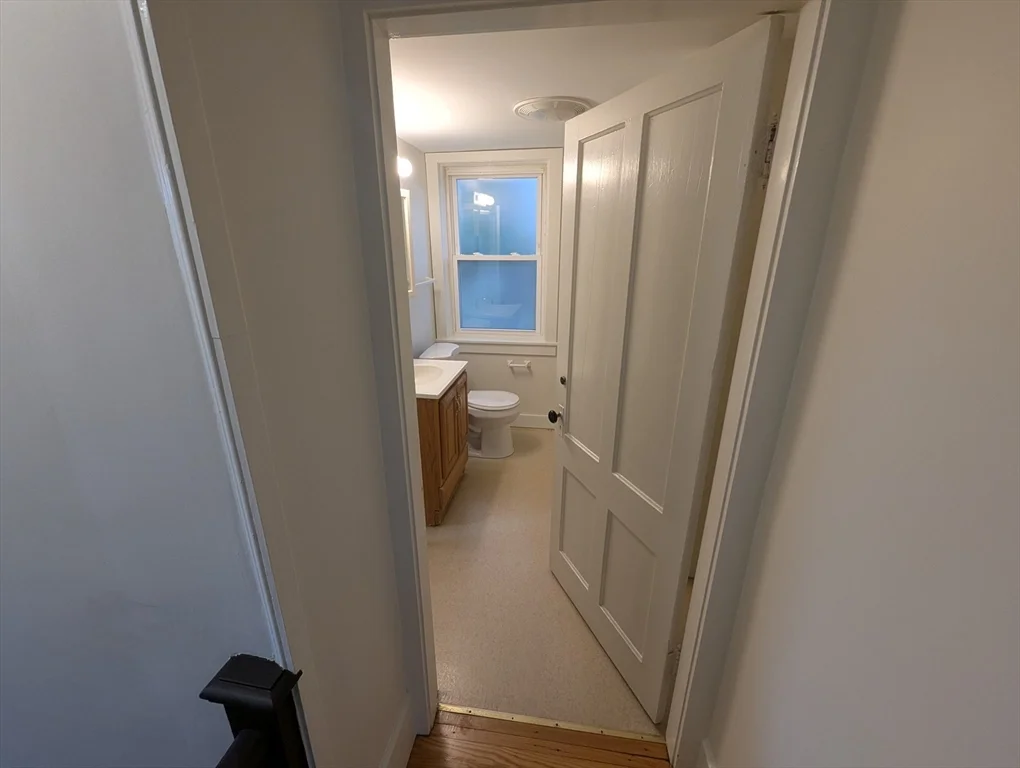 3 bed, 1 bath apartment for rent at 112 King St Unit A, Northampton — photo 21 of 28