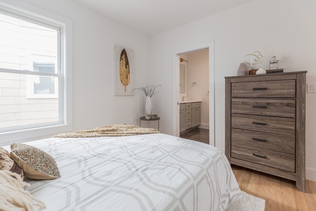 2 bed, 2 bath apartment for rent at 112 King Unit 1, Dorchester — photo 11 of 29