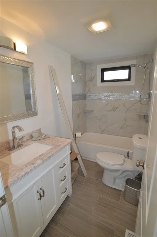 2 bed, 1 bath apartment for rent at 112 Lynde St Unit 1, Melrose — photo 6 of 13