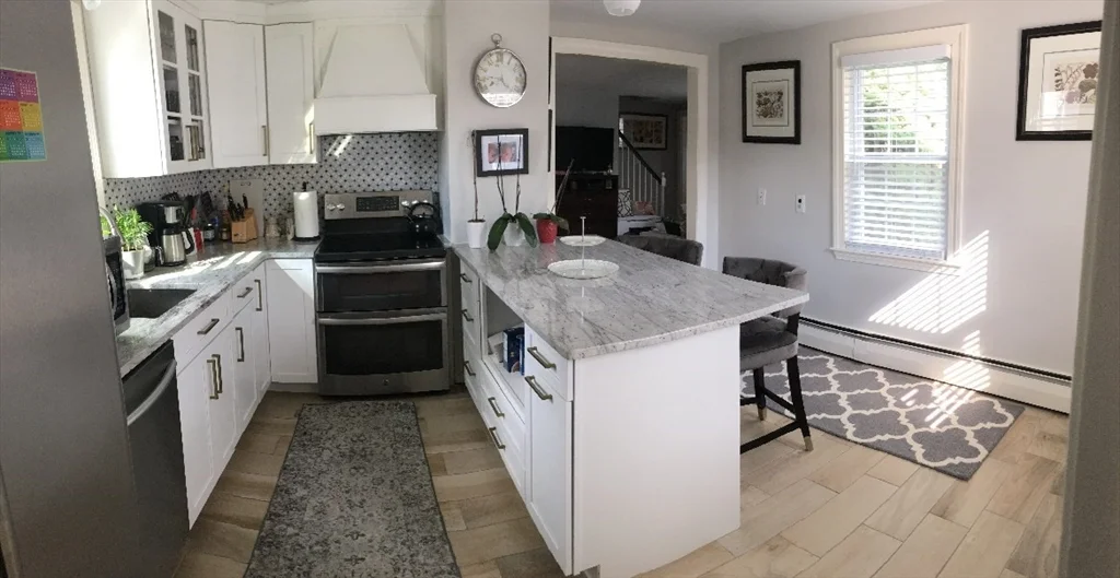 2 bed, 1 bath apartment for rent at 112 Lynde St Unit 1, Melrose — photo 2 of 13