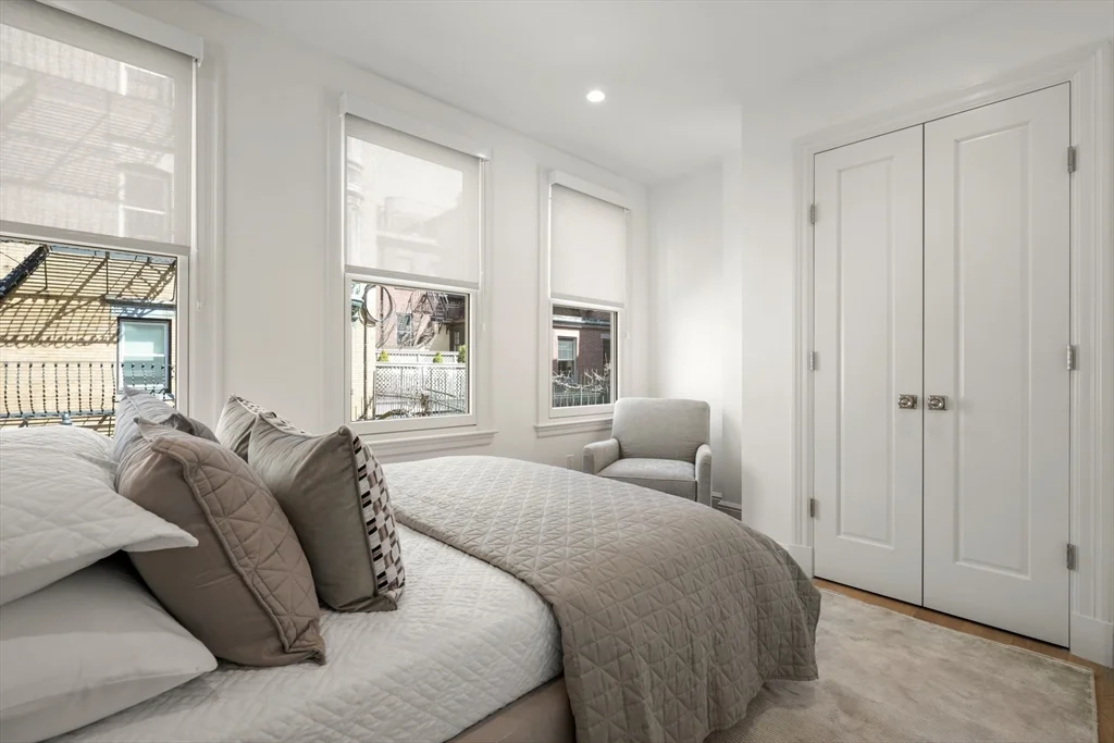 1 bed, 1 bath apartment for rent at 112 Myrtle Unit 3, Beacon Hill — photo 7 of 10