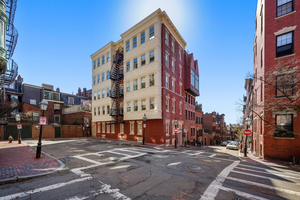 2 bed, 2 bath apartment for rent at 112 Myrtle Unit 3A, Beacon Hill — photo 19 of 20