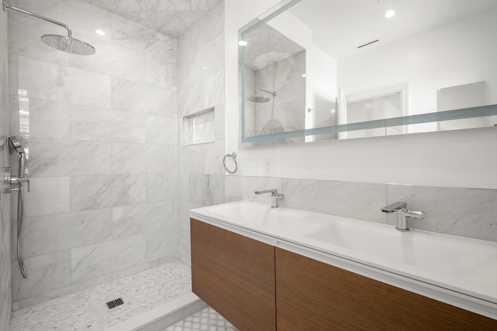 2 bed, 2 bath apartment for rent at 112 Myrtle Unit PH 1, Beacon Hill — photo 15 of 28