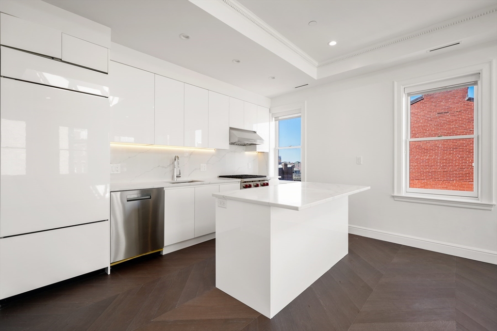 2 bed, 2 bath apartment for rent at 112 Myrtle Unit PH 1, Beacon Hill — photo 8 of 28