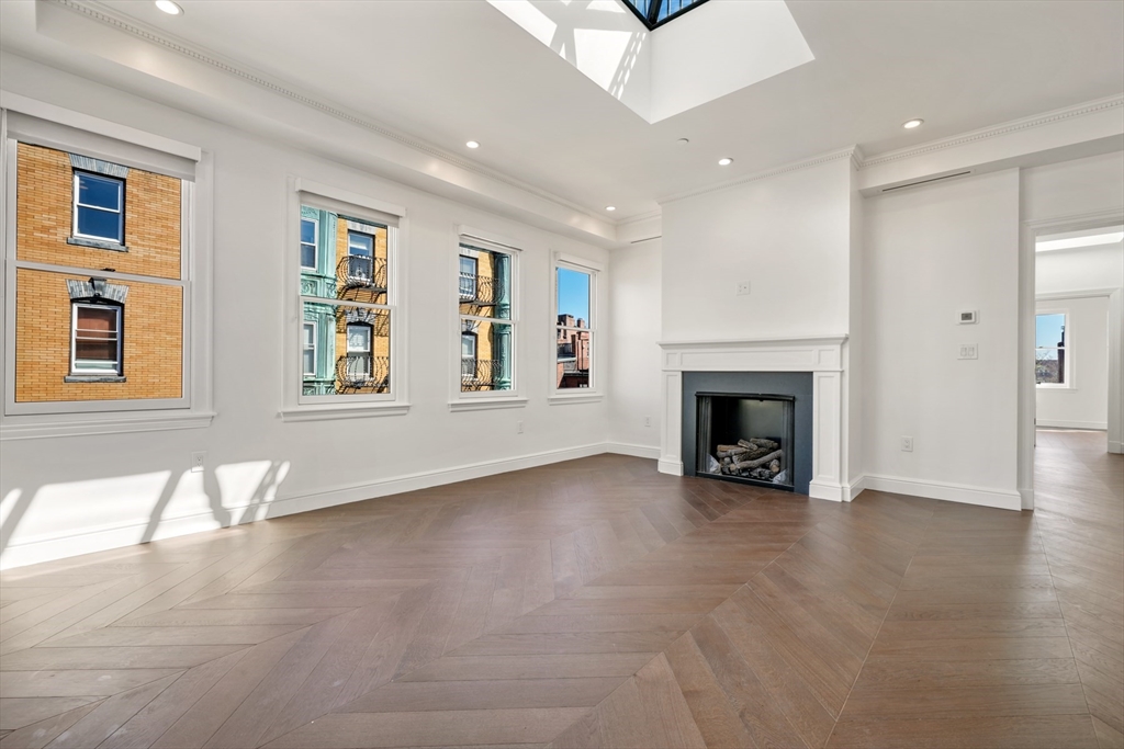 2 bed, 2 bath apartment for rent at 112 Myrtle Unit PH 1, Beacon Hill — photo 4 of 28