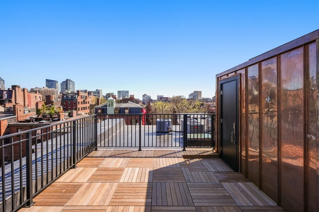 2 bed, 2 bath apartment for rent at 112 Myrtle Unit PH1, Beacon Hill — photo 4 of 33