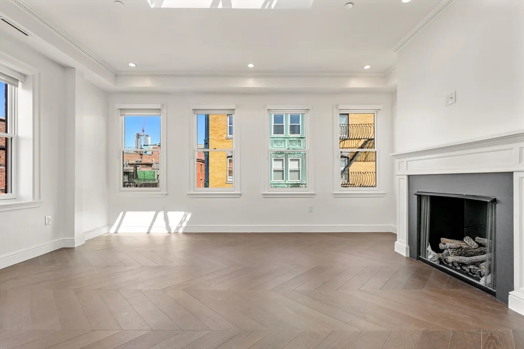 2 bed, 2 bath apartment for rent at 112 Myrtle Unit PH1, Beacon Hill — photo 2 of 33