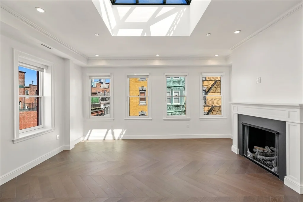 2 bed, 2 bath apartment for rent at 112 Myrtle Unit PH1, Beacon Hill — photo 10 of 33