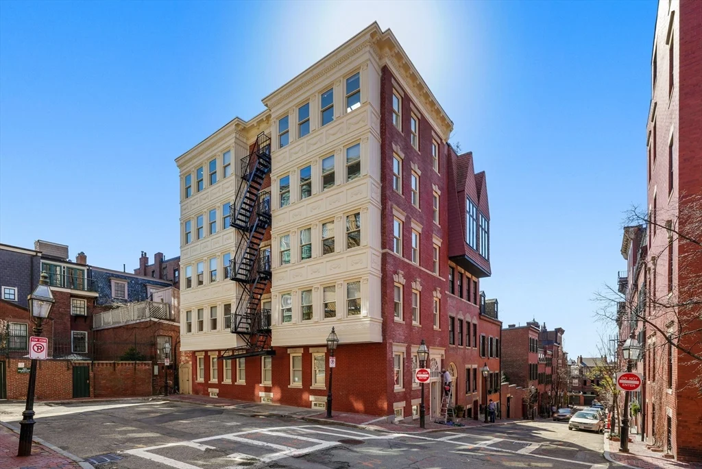 2 bed, 2 bath apartment for rent at 112 Myrtle Unit PH1, Beacon Hill — photo 32 of 33
