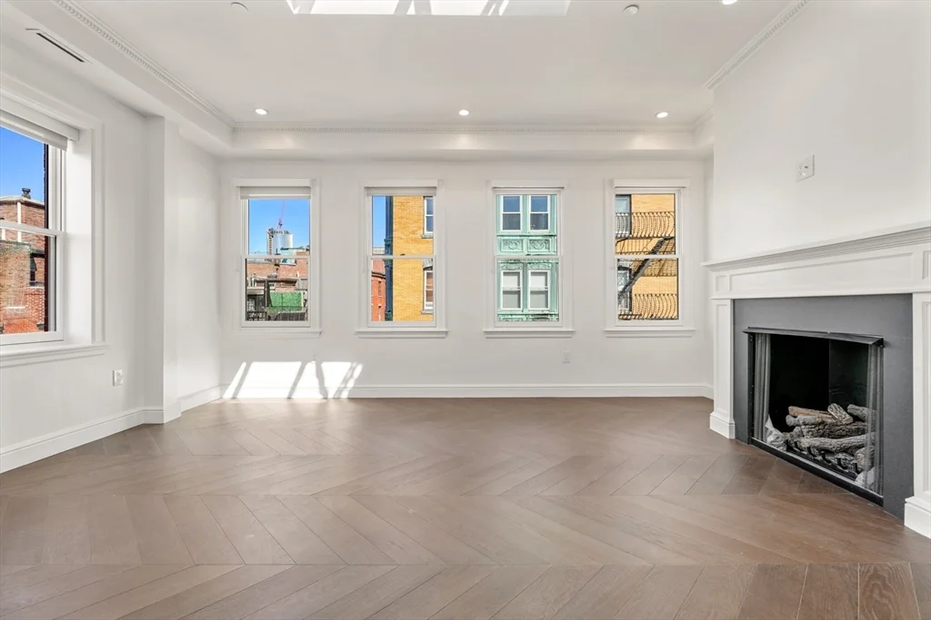 2 bed, 2 bath apartment for rent at 112 Myrtle Unit PH1, Beacon Hill — photo 11 of 33