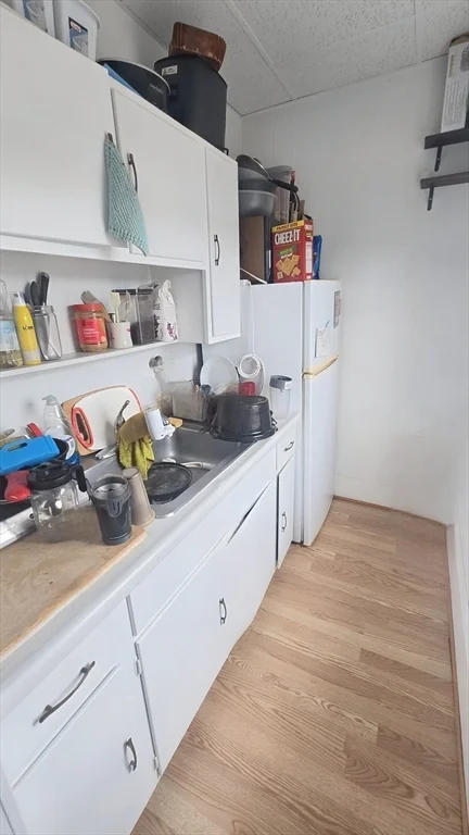 Studio bed, 1 bath apartment for rent at 112 Pembrole Unit 5, South End — photo 4 of 6