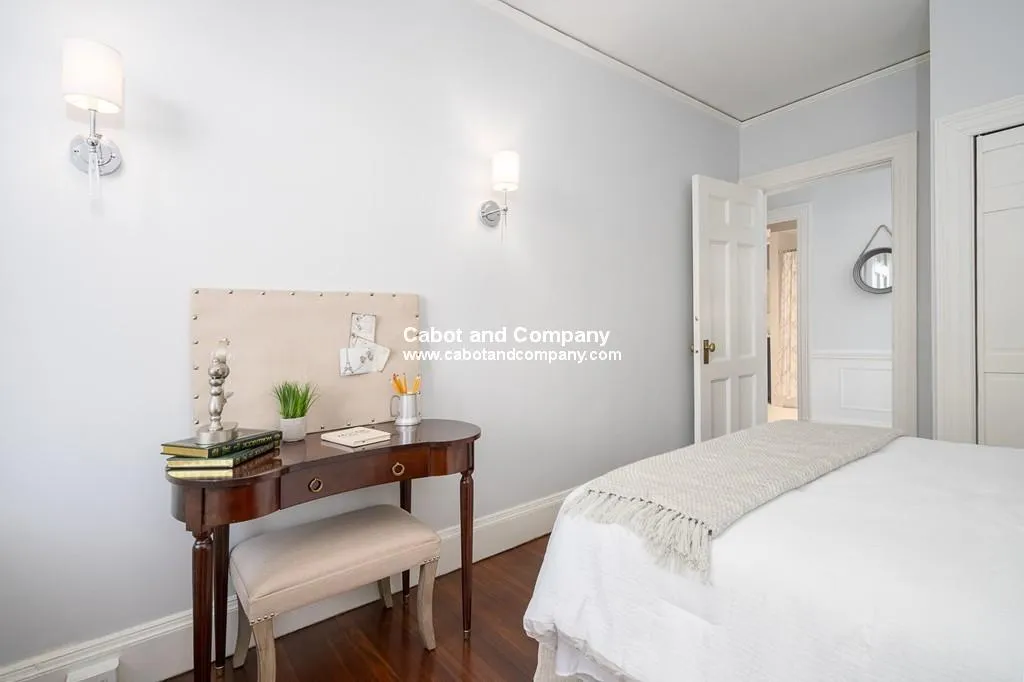 2 bed, 1 bath apartment for rent at 112 Pinckney St Unit 12, Beacon Hill — photo 10 of 17