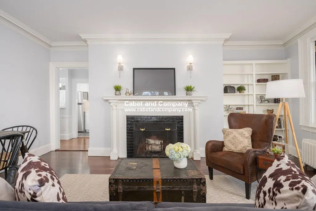 2 bed, 1 bath apartment for rent at 112 Pinckney St Unit 12A, Beacon Hill