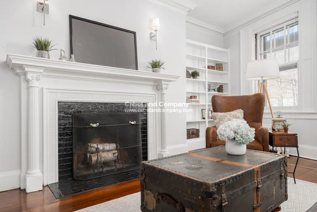 2 bed, 1 bath apartment for rent at 112 Pinckney St Unit 12A, Beacon Hill — photo 3 of 17