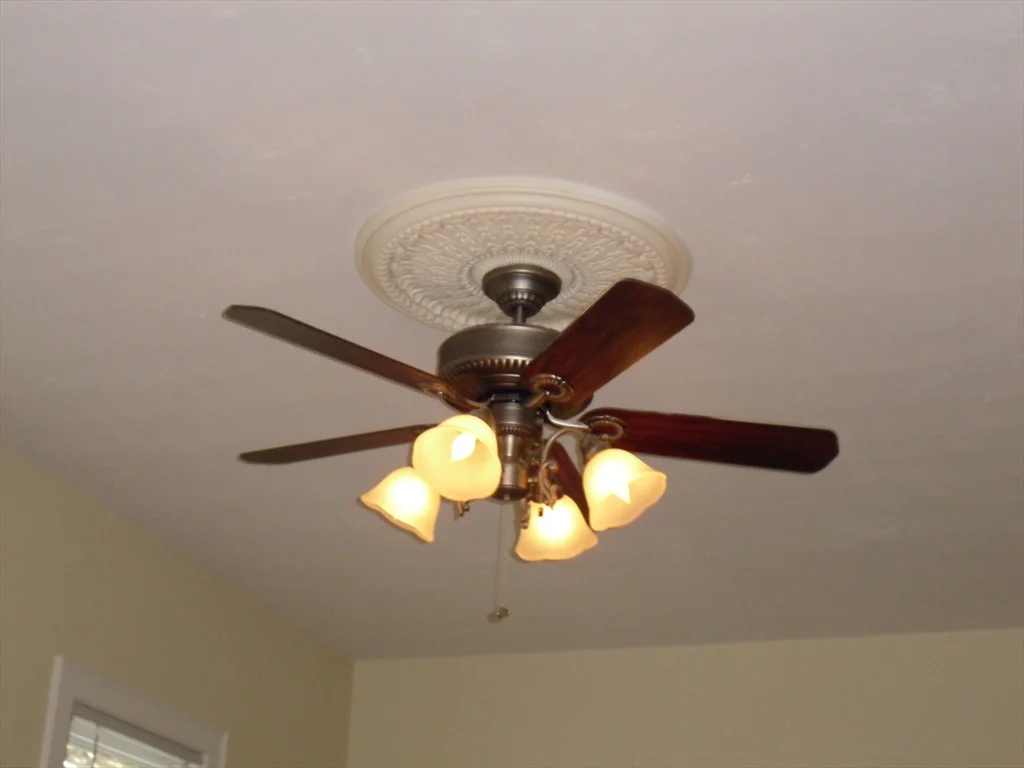 2 bed, 1 bath apartment for rent at 112 S Main St Unit 2, Middleboro — photo 5 of 5