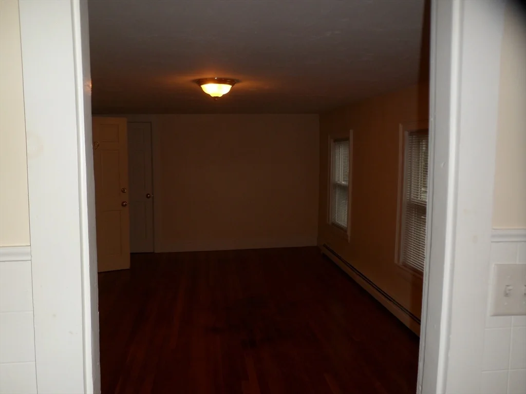 1 bed, 1 bath apartment for rent at 112 S Main St Unit 6, Middleboro — photo 5 of 6