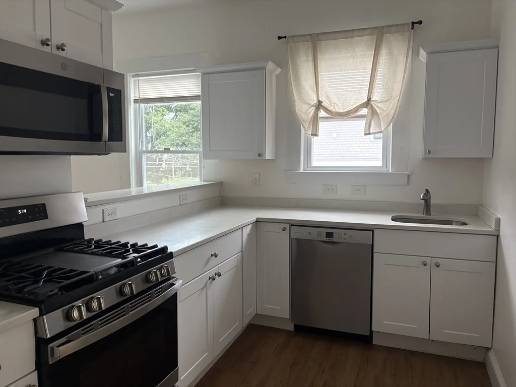 1 bed, 1 bath apartment for rent at 112 South St Unit 1, Jamaica Plain — photo 2 of 14