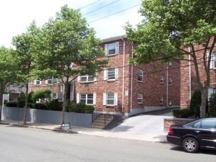 1 bed, 1 bath apartment for rent at 112 Sycamore St Unit 11, Winter Hill
