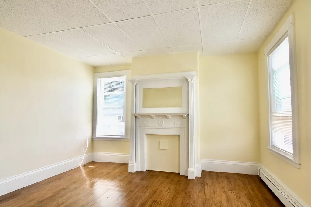3 bed, 1 bath apartment for rent at 112 Victory Rd Unit 2, Dorchester — photo 25 of 29