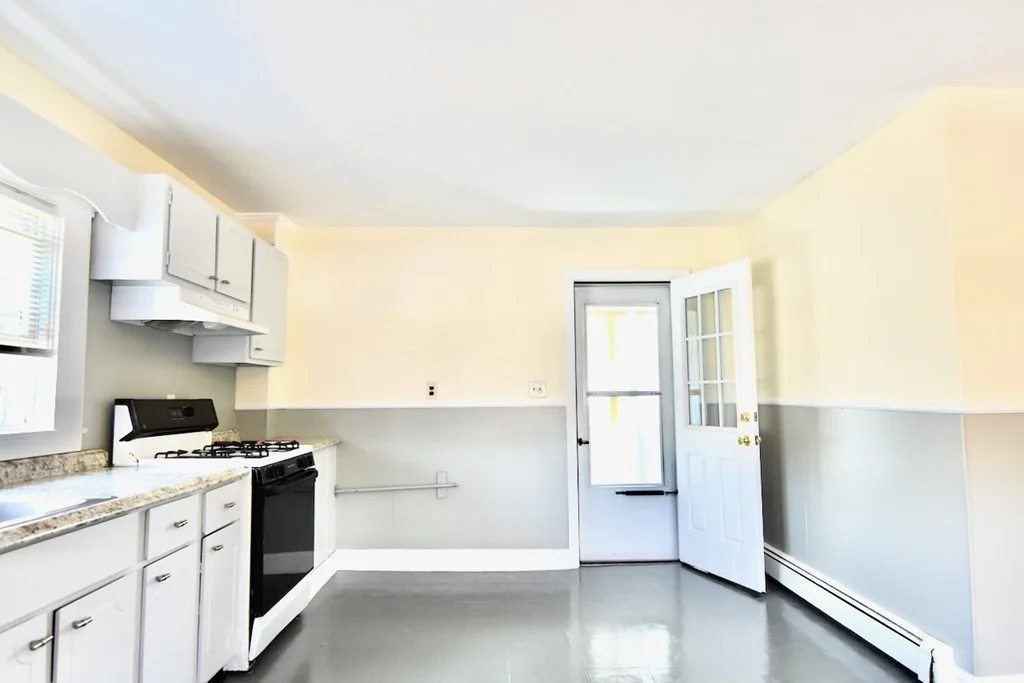 3 bed, 1 bath apartment for rent at 112 Victory Rd Unit 2, Dorchester — photo 19 of 29