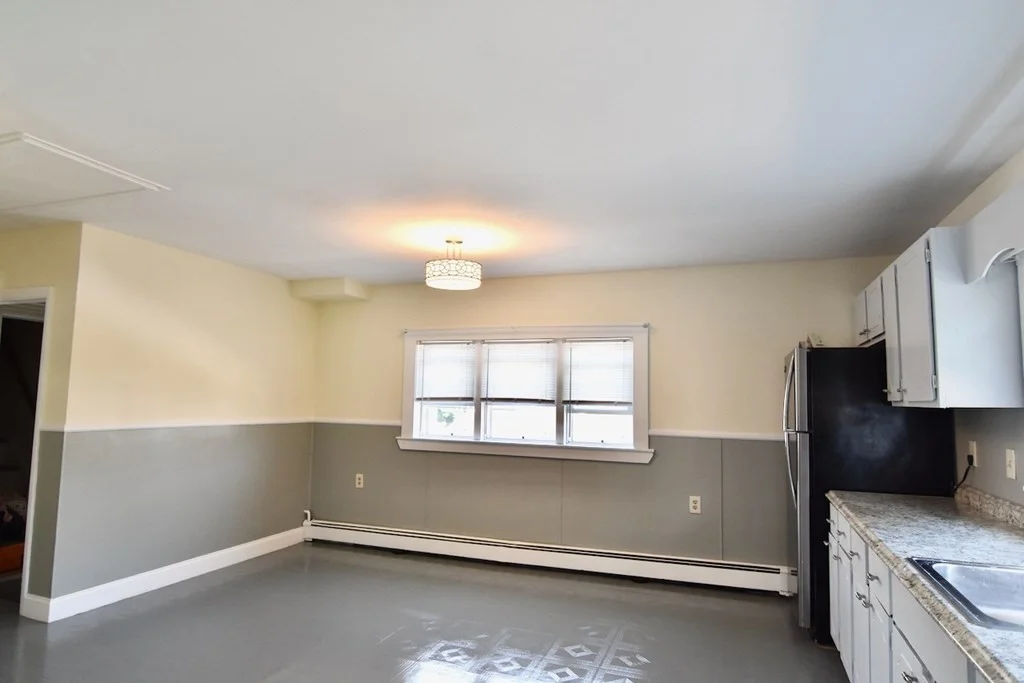 3 bed, 1 bath apartment for rent at 112 Victory Rd Unit 2, Dorchester — photo 22 of 29
