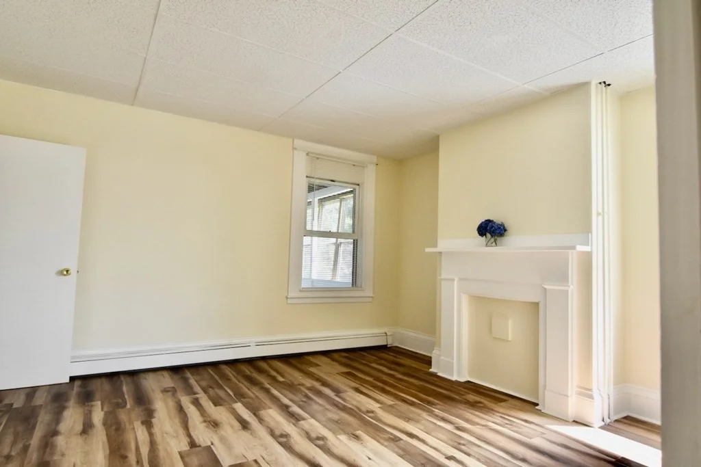 3 bed, 1 bath apartment for rent at 112 Victory Rd Unit 2, Dorchester — photo 3 of 29