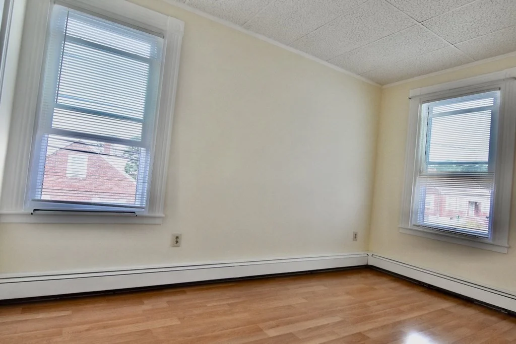 3 bed, 1 bath apartment for rent at 112 Victory Rd Unit 2, Dorchester — photo 11 of 29