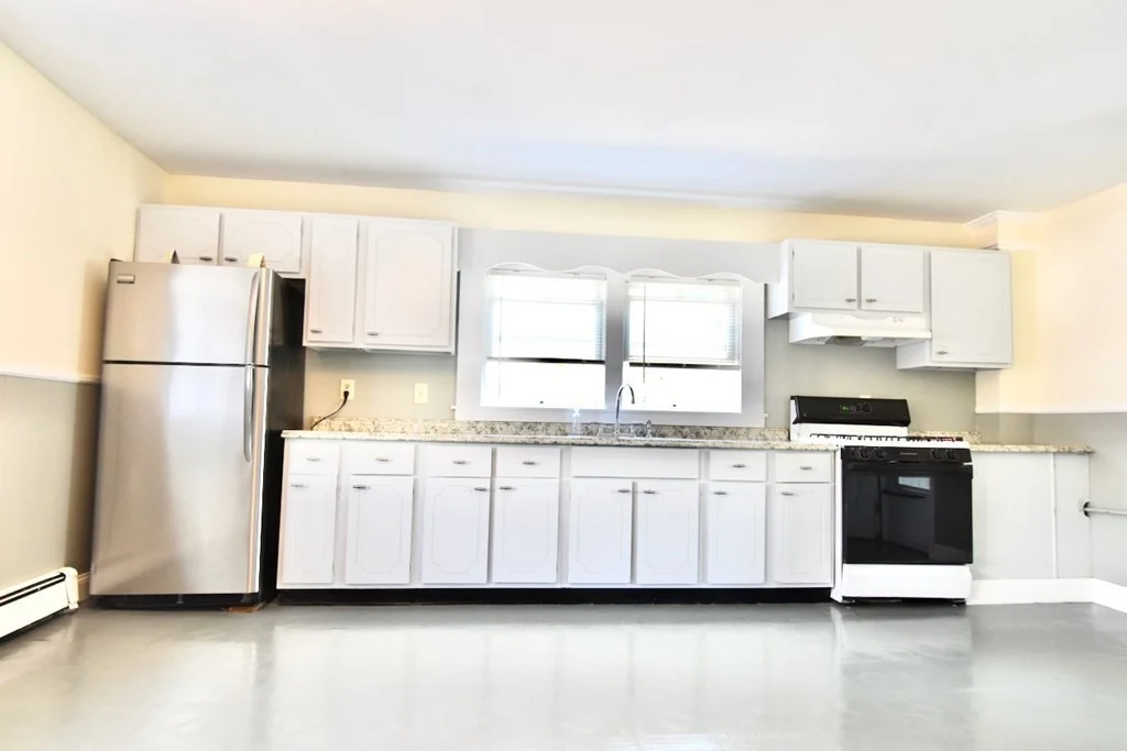 3 bed, 1 bath apartment for rent at 112 Victory Rd Unit 2, Dorchester — photo 1 of 29