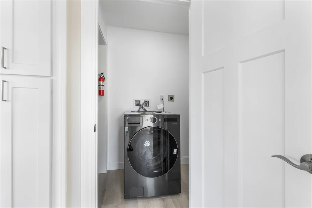 1 bed, 1 bath apartment for rent at 112 West Main Unit 4, Barnstable — photo 13 of 16