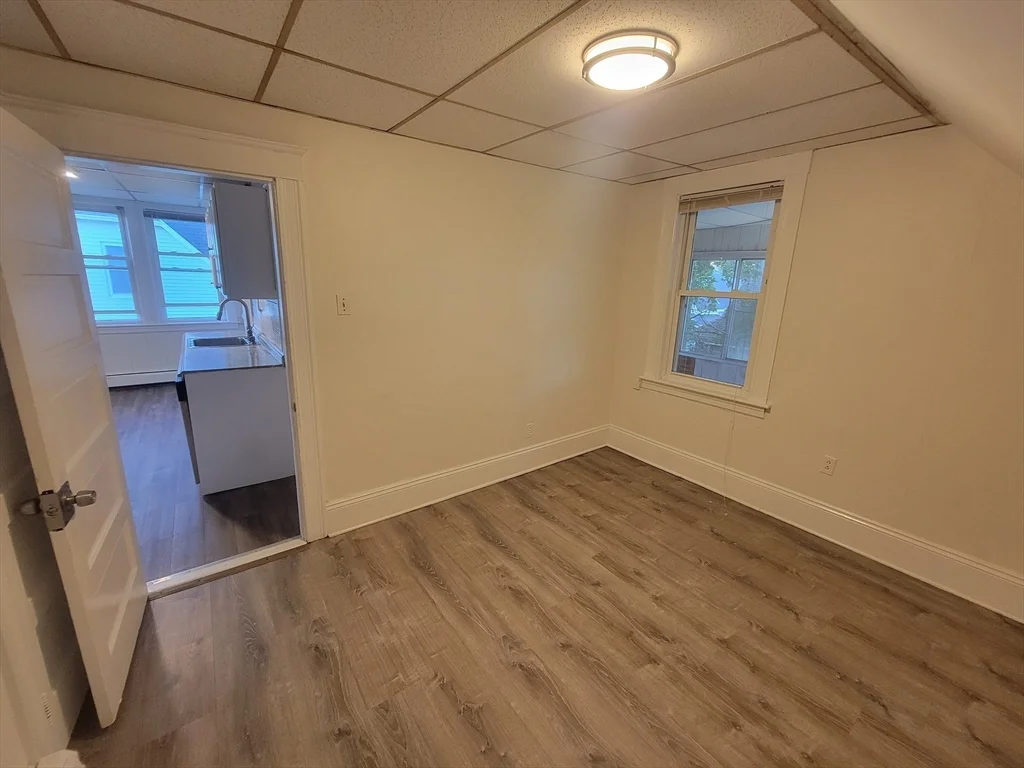 3 bed, 1 bath apartment for rent at 112 West St Unit 3, Worcester — photo 8 of 11