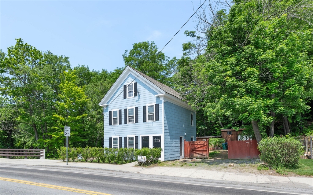 2 bed, 1 bath apartment for rent at 112 Westminster St Unit 1, Fitchburg — photo 4 of 7