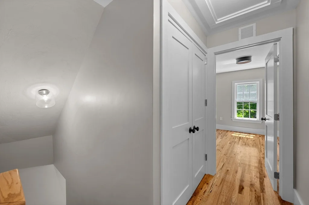 4 bed, 2 bath apartment for rent at 112 Westminster St Unit 2, Fitchburg — photo 18 of 37