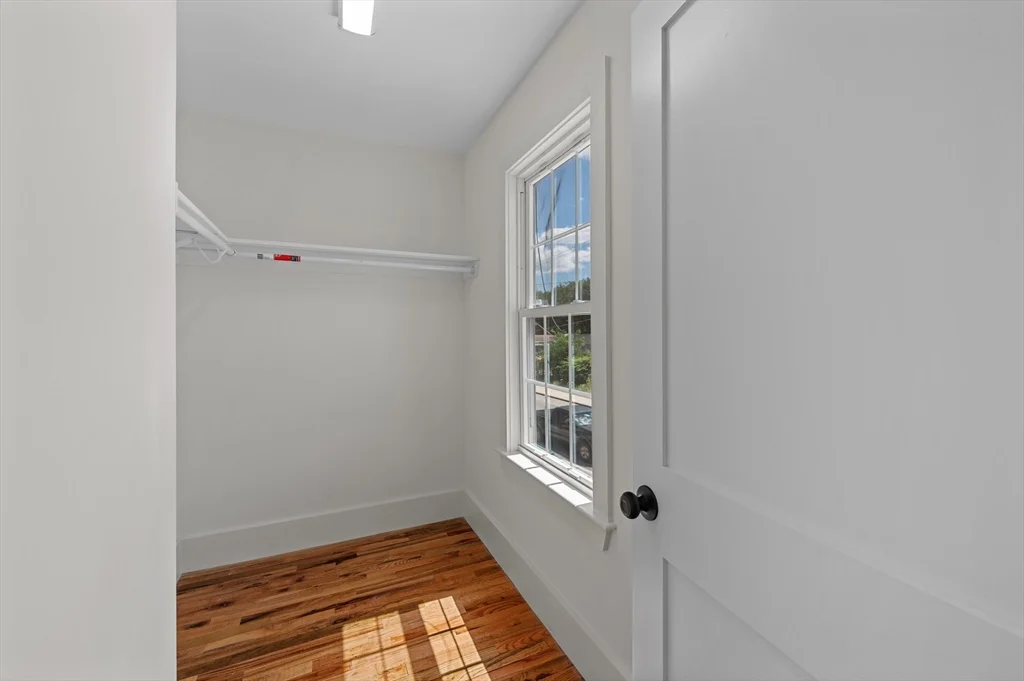 4 bed, 2 bath apartment for rent at 112 Westminster St Unit 2, Fitchburg — photo 11 of 37