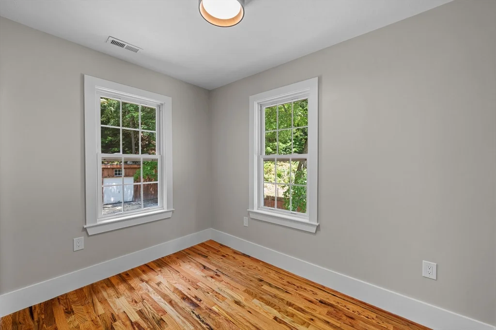 4 bed, 2 bath apartment for rent at 112 Westminster St Unit 2, Fitchburg — photo 12 of 37