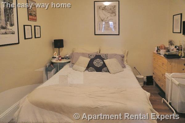 1 bed, 1 bath apartment for rent at 112 Willow St Unit 1, Inman Square — photo 4 of 6