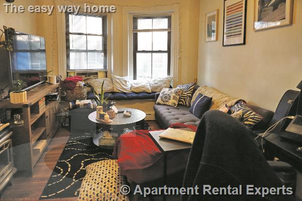 1 bed, 1 bath apartment for rent at 112 Willow St Unit 1, Inman Square — photo 3 of 6