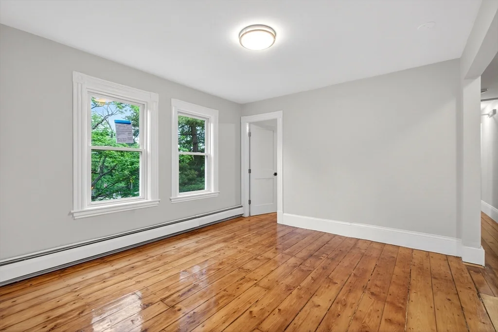 3 bed, 1 bath apartment for rent at 112 Woodstock Unit 2, Teele Square — photo 8 of 13