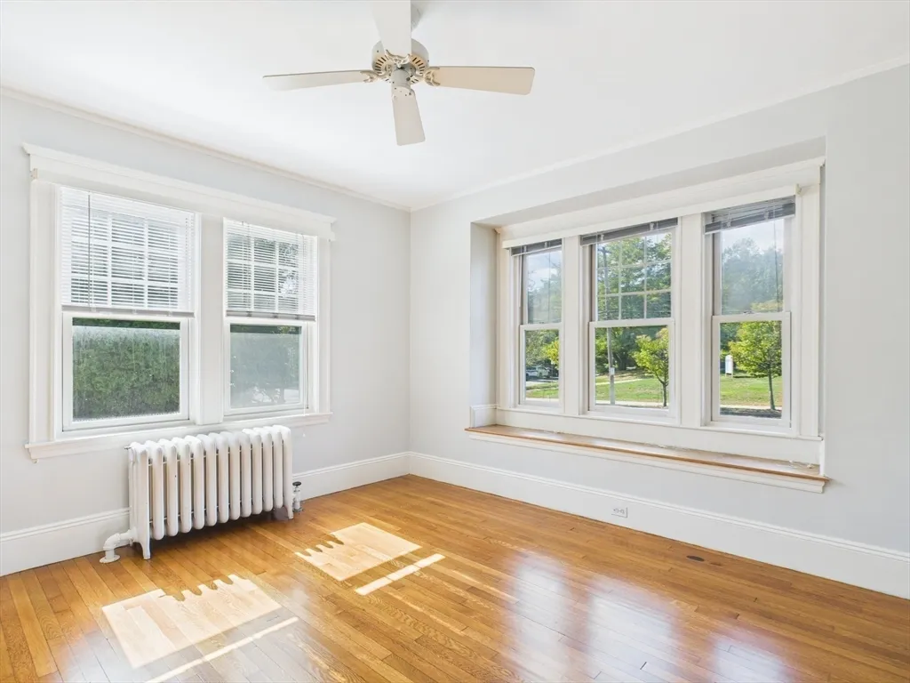 2 bed, 1 bath apartment for rent at 1120 Centre St Unit 1, Newton Center — photo 4 of 34