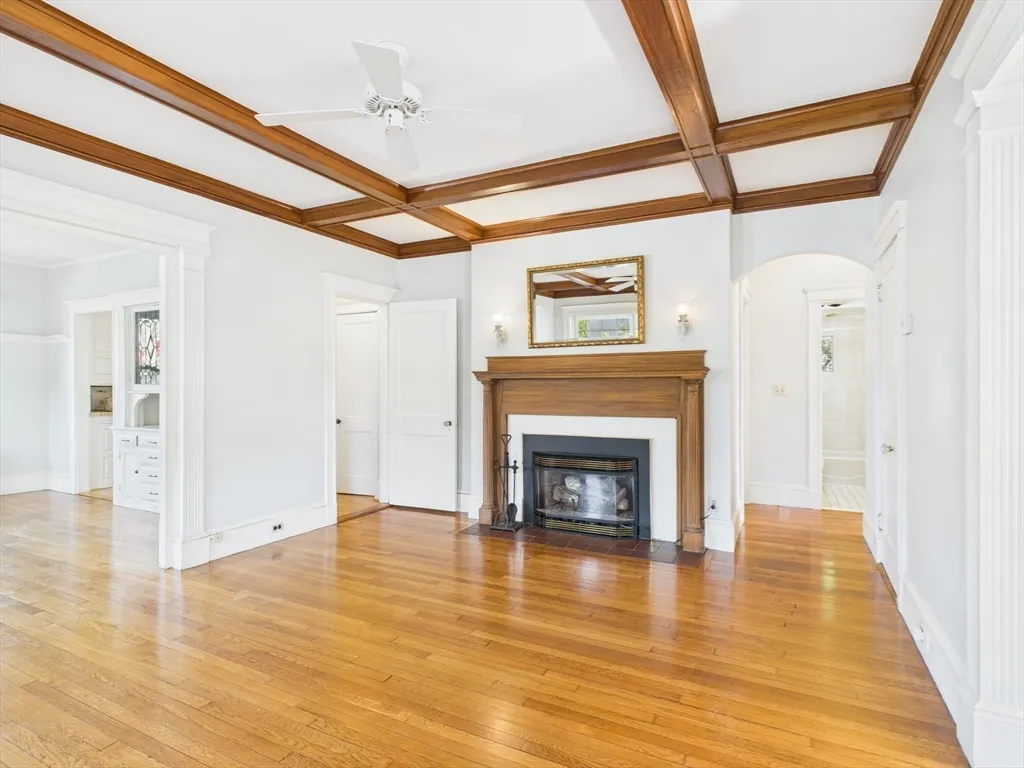 2 bed, 1 bath apartment for rent at 1120 Centre St Unit 1, Newton Center — photo 8 of 34