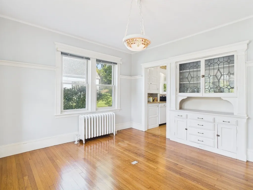 2 bed, 1 bath apartment for rent at 1120 Centre St Unit 1, Newton Center — photo 11 of 34