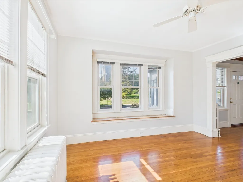 2 bed, 1 bath apartment for rent at 1120 Centre St Unit 1, Newton Center — photo 5 of 34