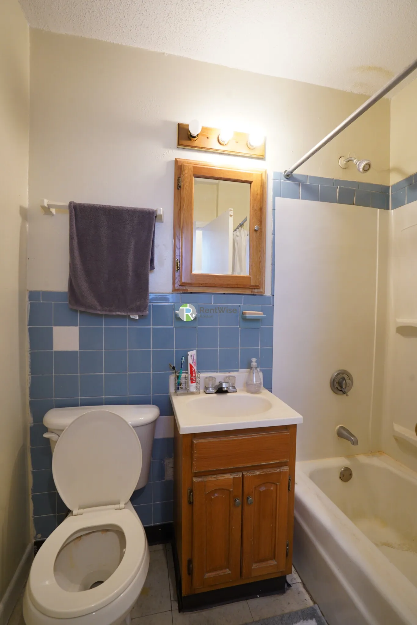 1 bed, 1 bath apartment for rent at 1120 Commonwealth Ave Unit 11, Allston — photo 6 of 18