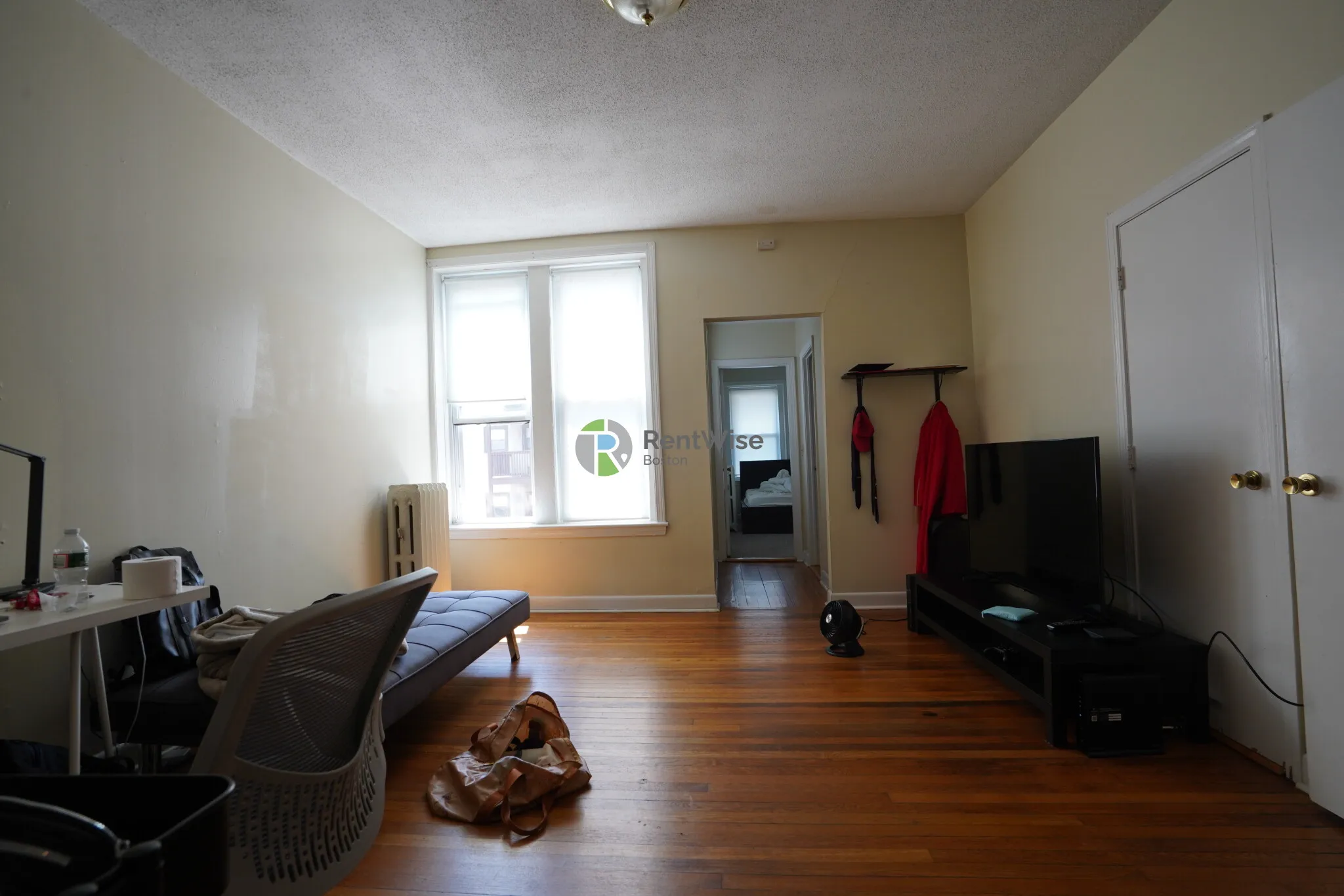 1 bed, 1 bath apartment for rent at 1120 Commonwealth Ave Unit 11, Allston — photo 1 of 18
