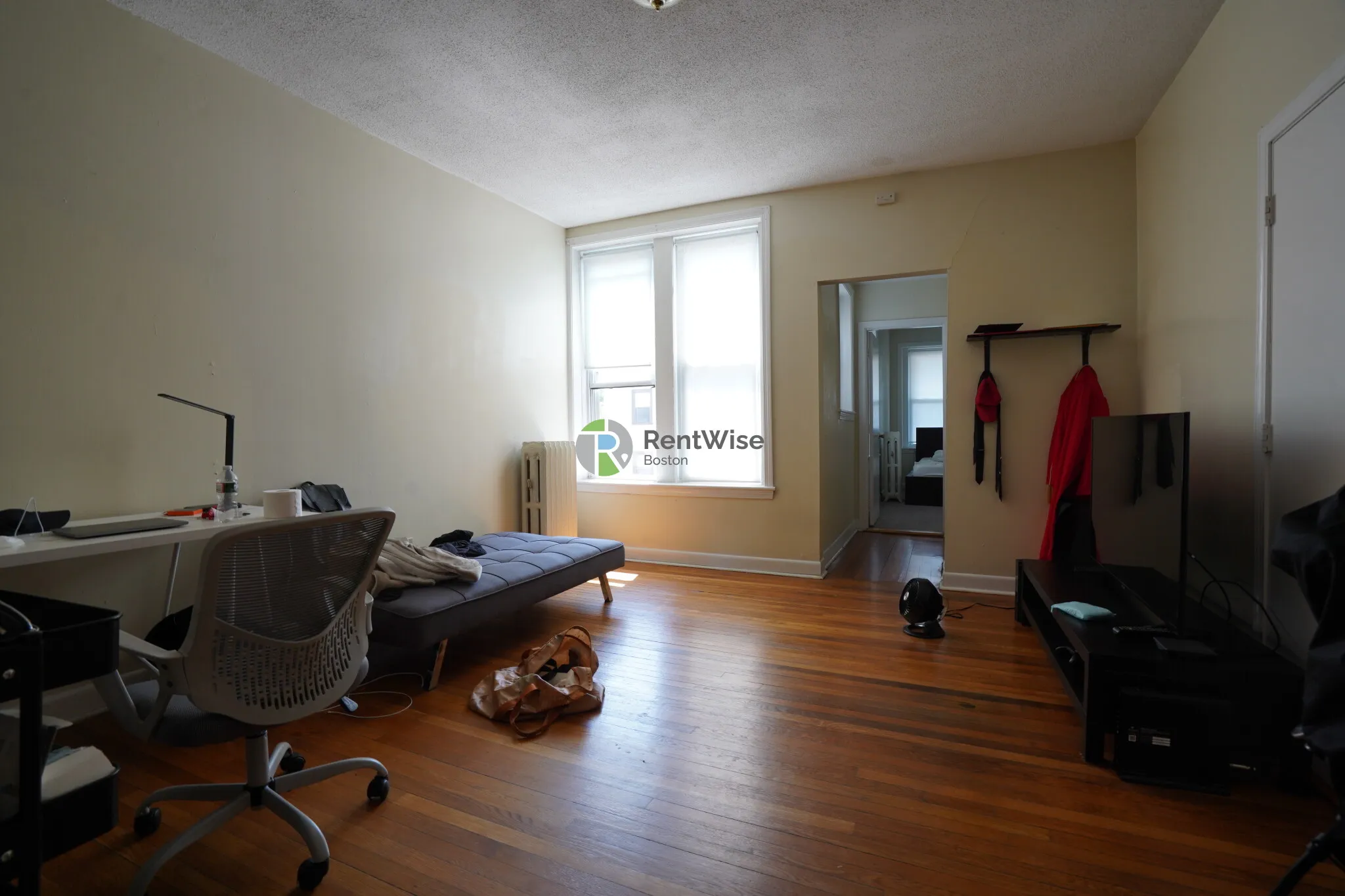 1 bed, 1 bath apartment for rent at 1120 Commonwealth Ave Unit 11, Allston — photo 2 of 18