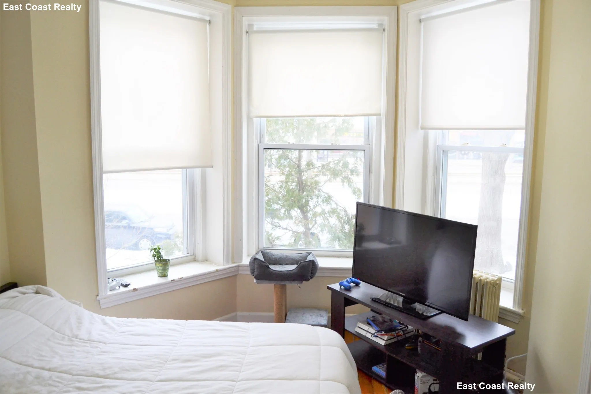 Studio bed, 1 bath apartment for rent at 1120 Commonwealth Ave Unit 2, Allston — photo 3 of 7