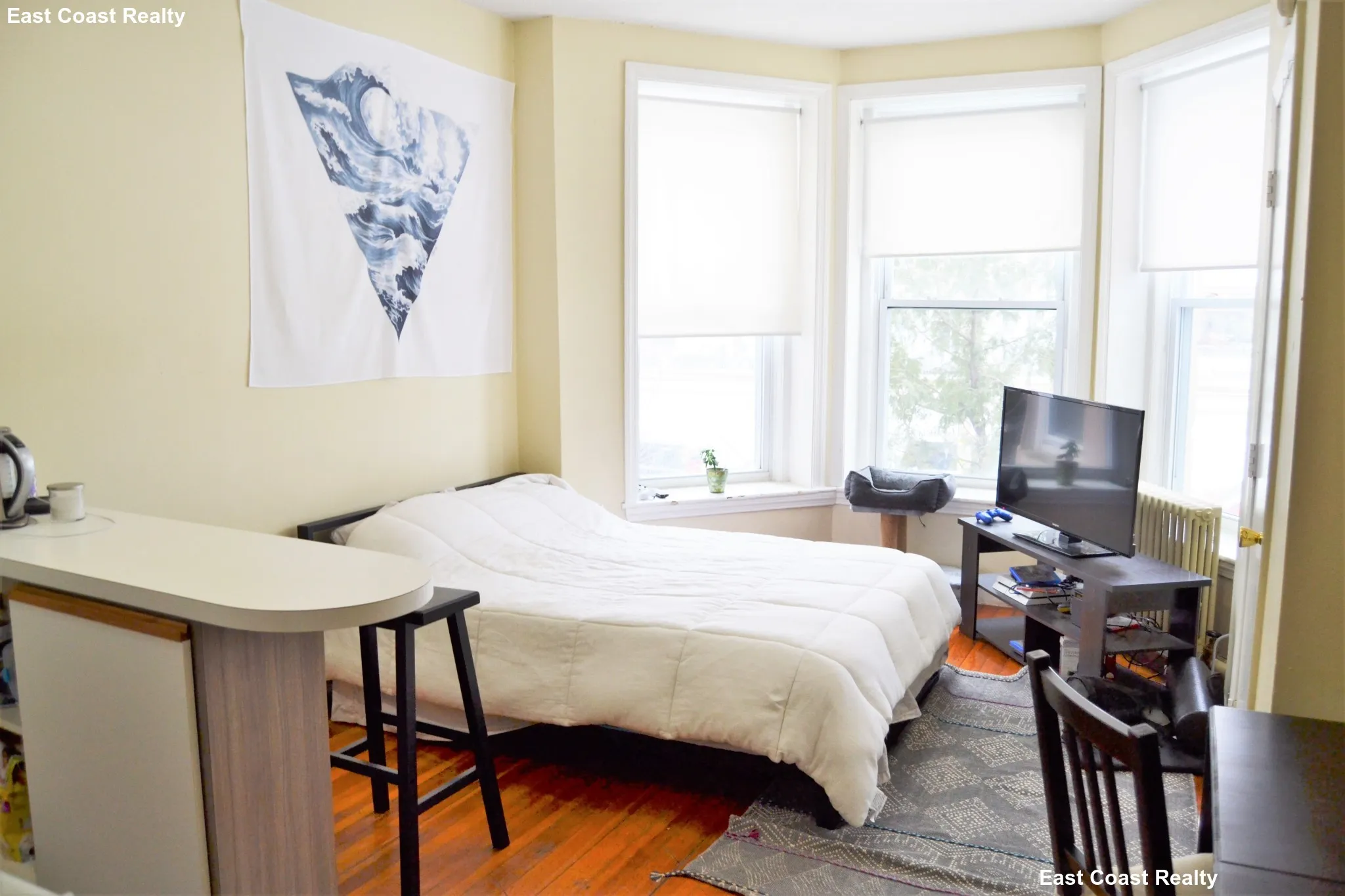 Studio bed, 1 bath apartment for rent at 1120 Commonwealth Ave Unit 2, Allston — photo 1 of 7