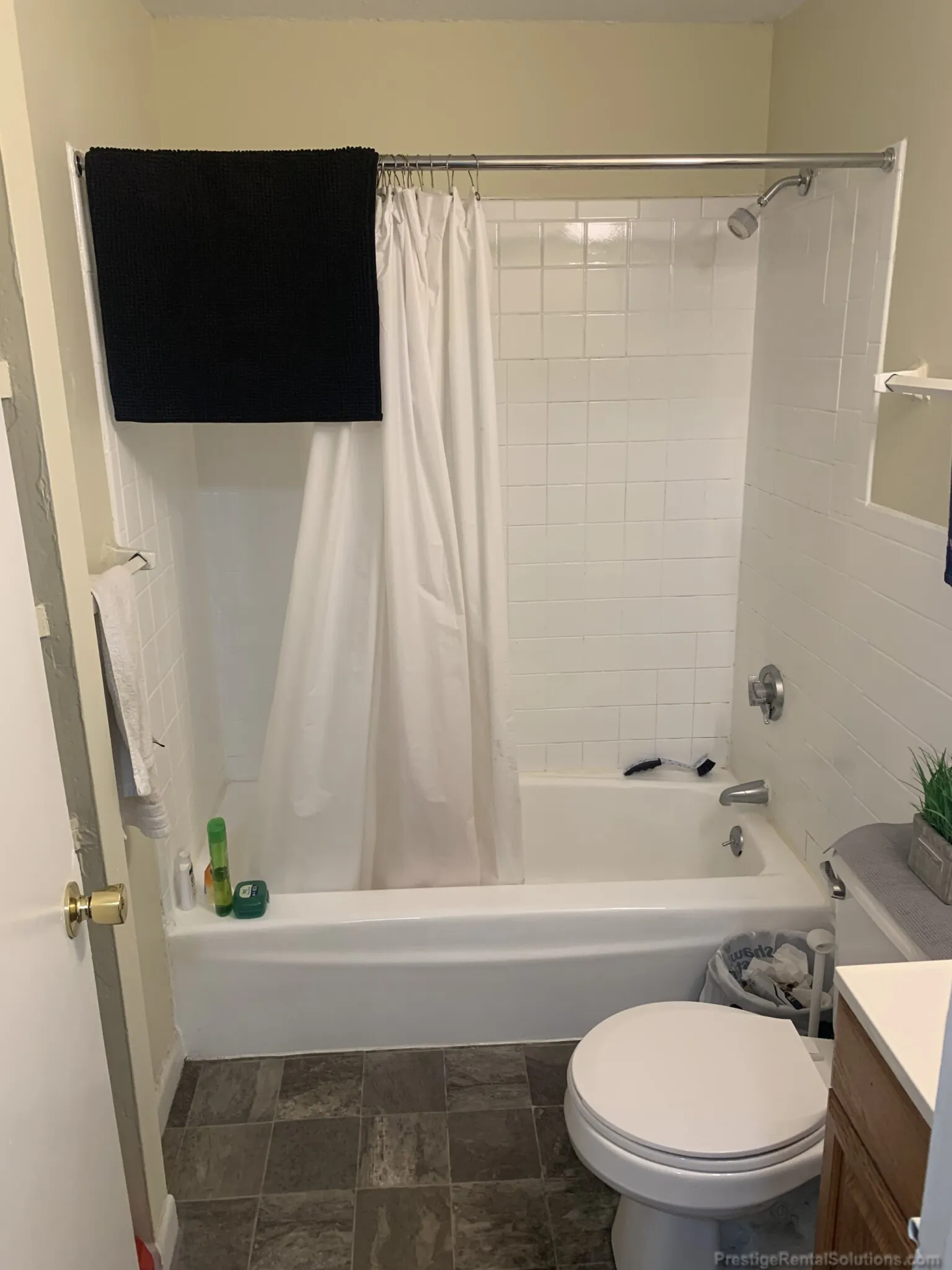 2 bed, 1 bath apartment for rent at 1120 Commonwealth Ave Unit 4, Allston — photo 6 of 13