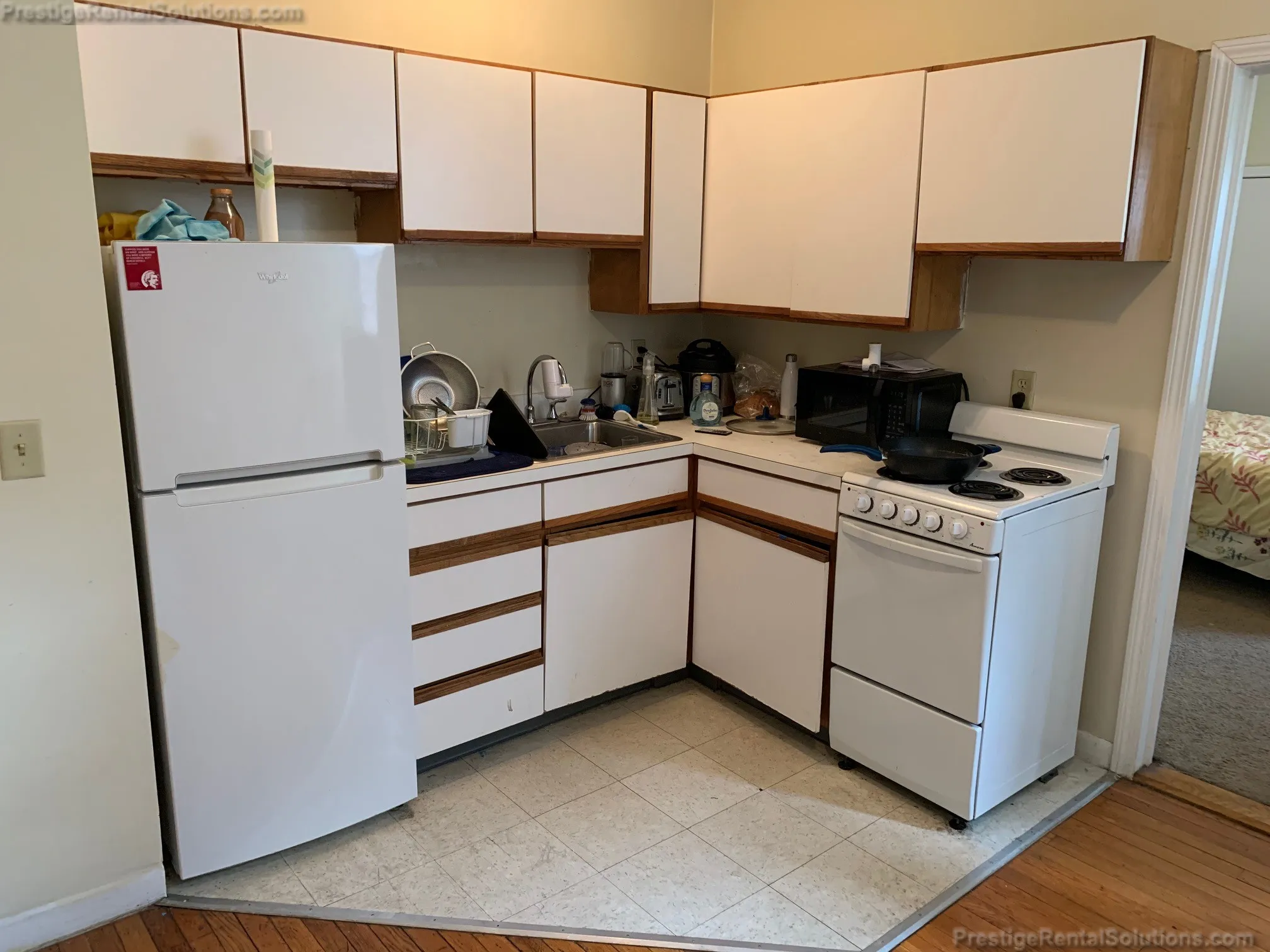 2 bed, 1 bath apartment for rent at 1120 Commonwealth Ave Unit 8, Allston — photo 3 of 13