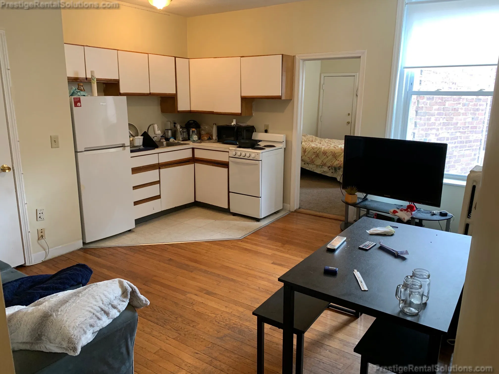 2 bed, 1 bath apartment for rent at 1120 Commonwealth Ave Unit 8, Allston — photo 2 of 13