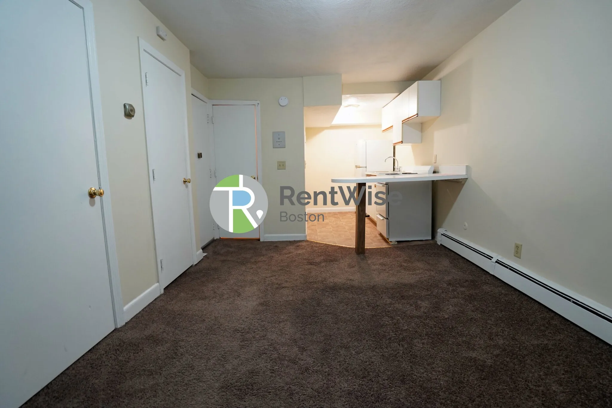 Studio bed, 1 bath apartment for rent at 1120 Commonwealth Ave Unit A, Allston — photo 2 of 5